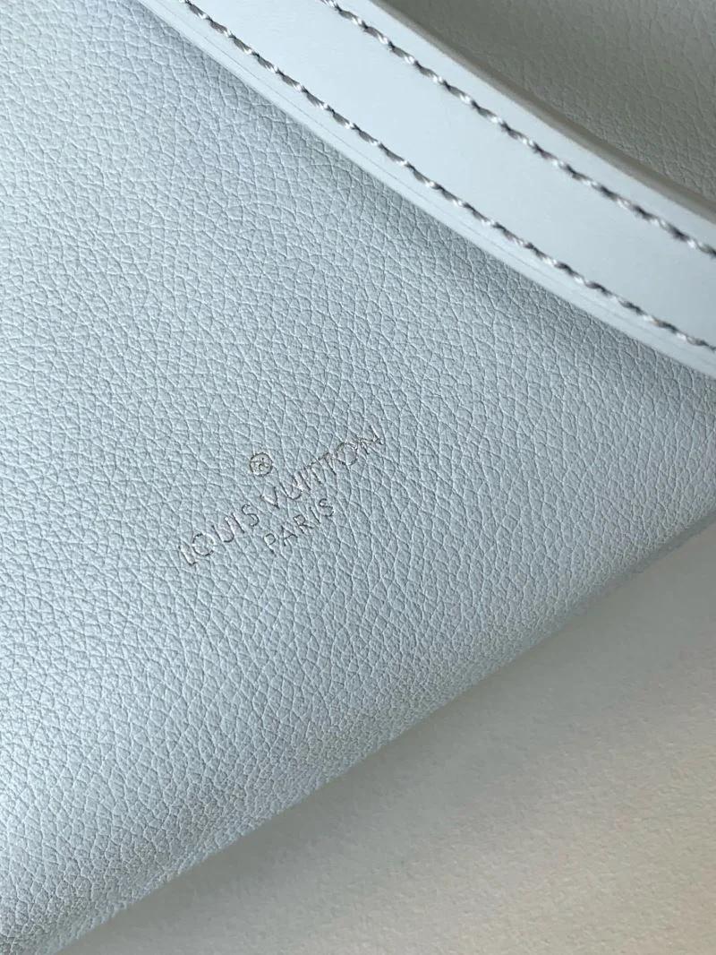 WellDesigned Louis Vuitton Box Bags 41994
