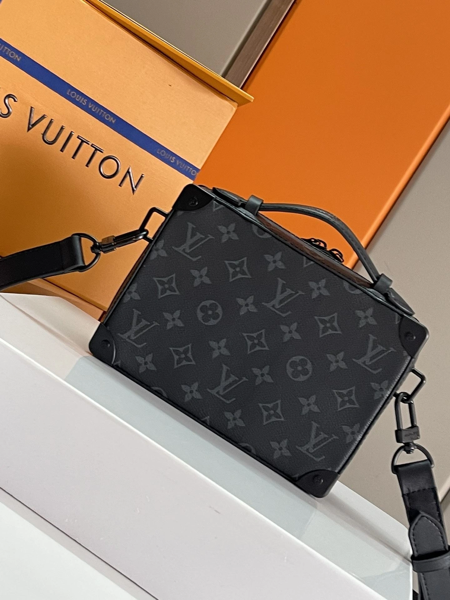 EyeCatching Louis Vuitton Box Bags 91824