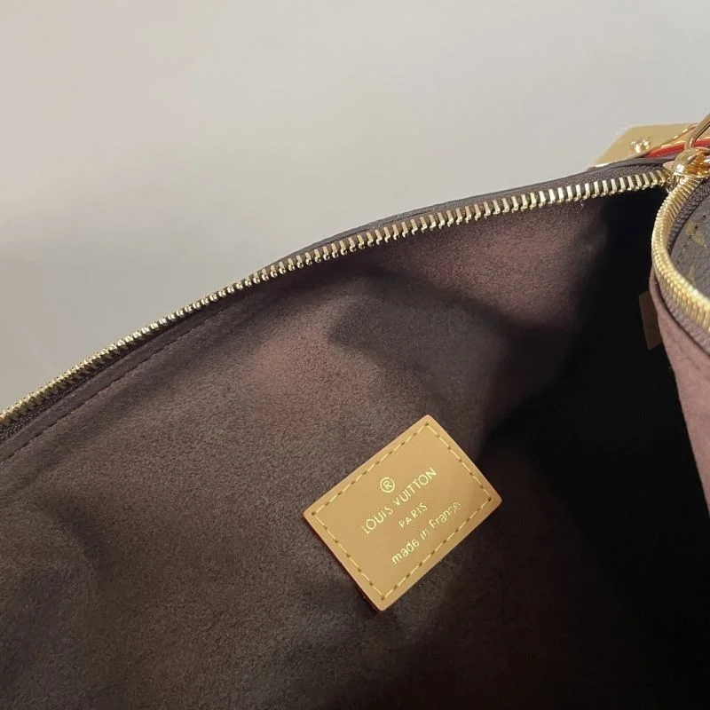 EyeCatching Louis Vuitton Box Bags 41641