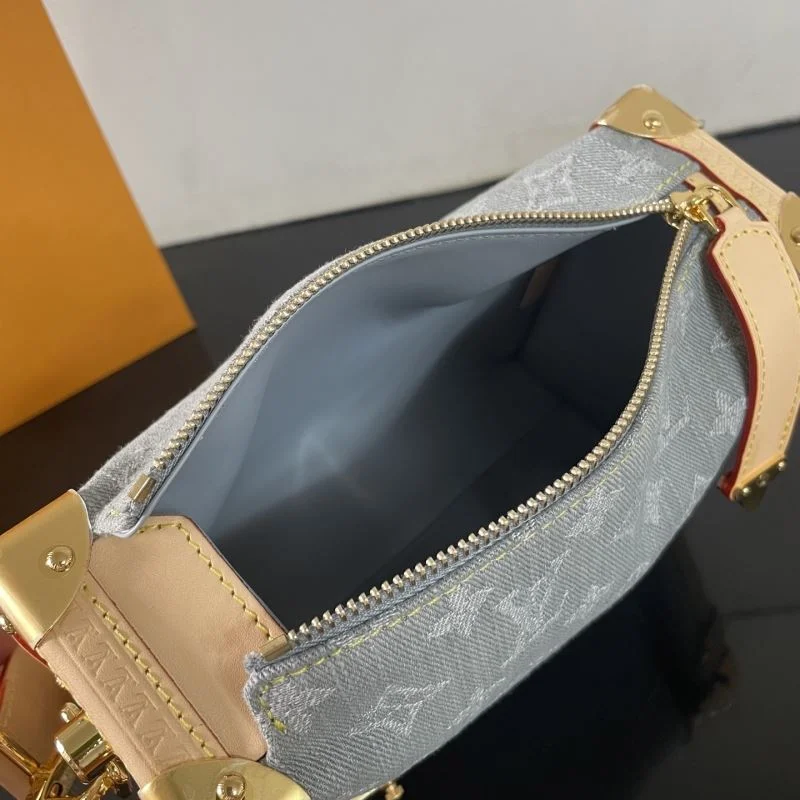 Functional Louis Vuitton Box Bags 41642