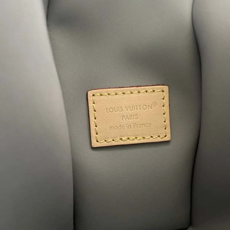 Functional Louis Vuitton Box Bags 41642
