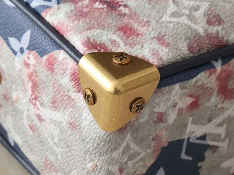 ModernLook Louis Vuitton Box Bags 88654