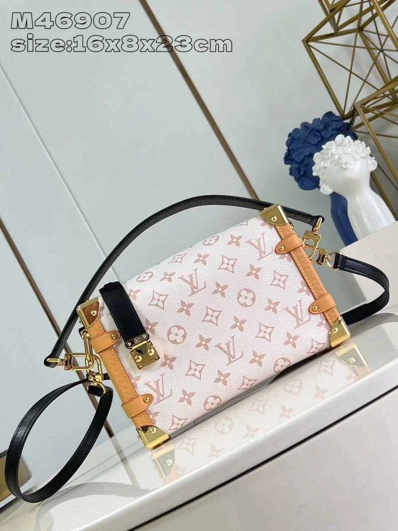 Stretchable Louis Vuitton Box Bags 41419