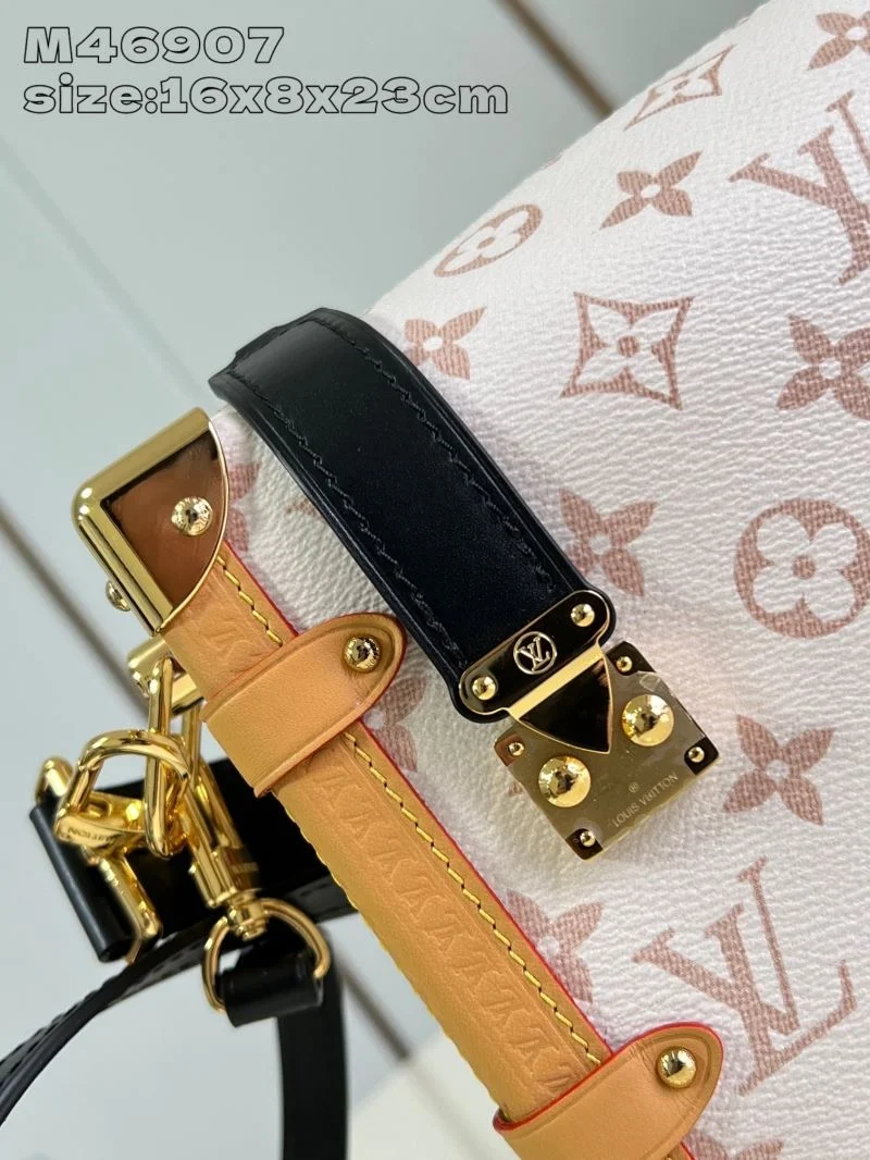 Stretchable Louis Vuitton Box Bags 41419