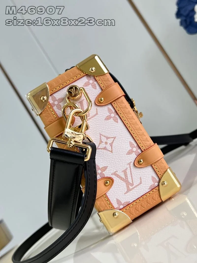 Stretchable Louis Vuitton Box Bags 41419