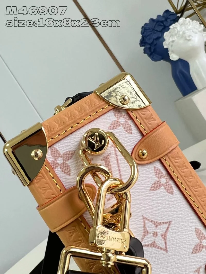 Stretchable Louis Vuitton Box Bags 41419