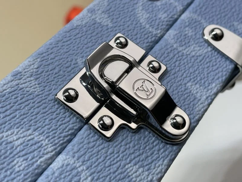 SmoothTexture Louis Vuitton Box Bags 40769
