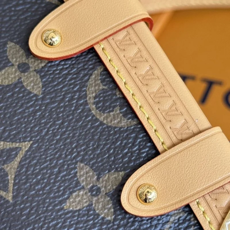 Minimalist Louis Vuitton Box Bags 49304
