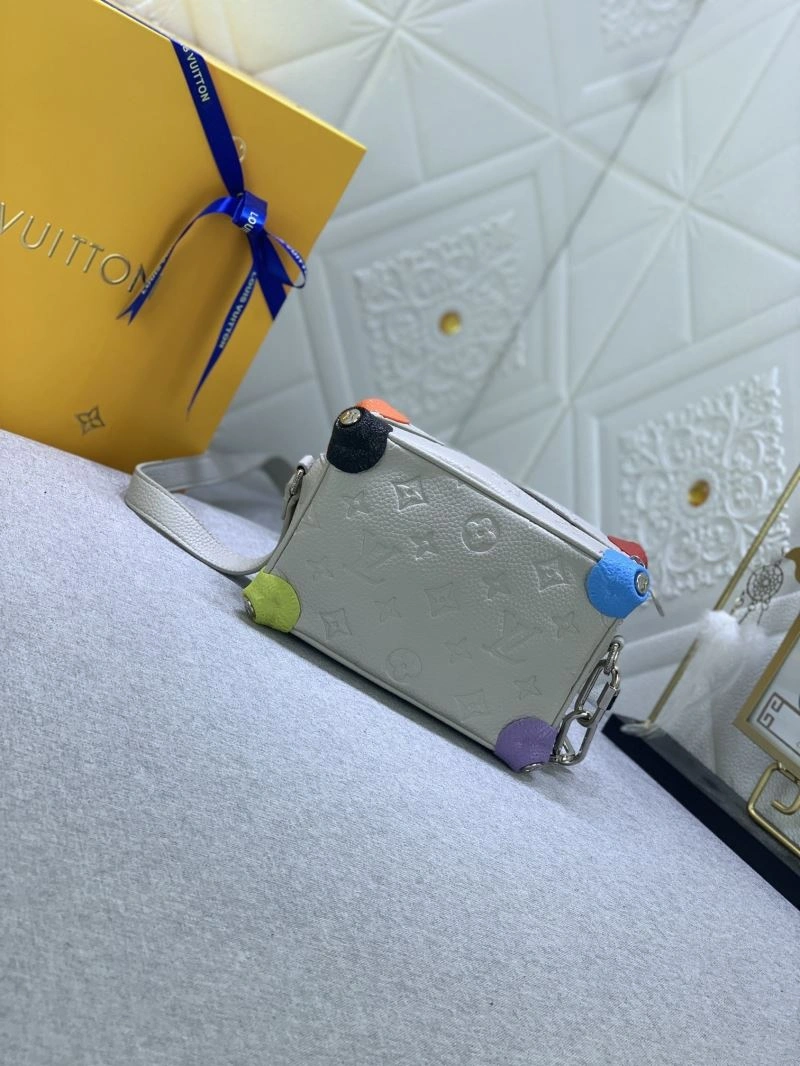 ZipUp Louis Vuitton Box Bags 79904