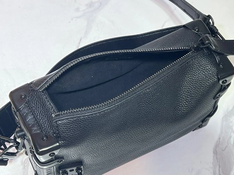 ComfortFit Louis Vuitton Box Bags 79894