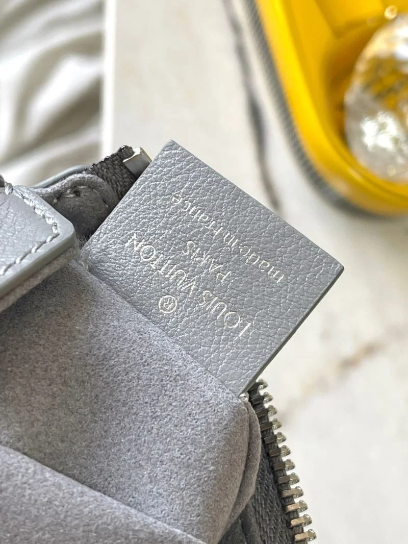 Louis Vuitton Box Bags TechFriendly 40140