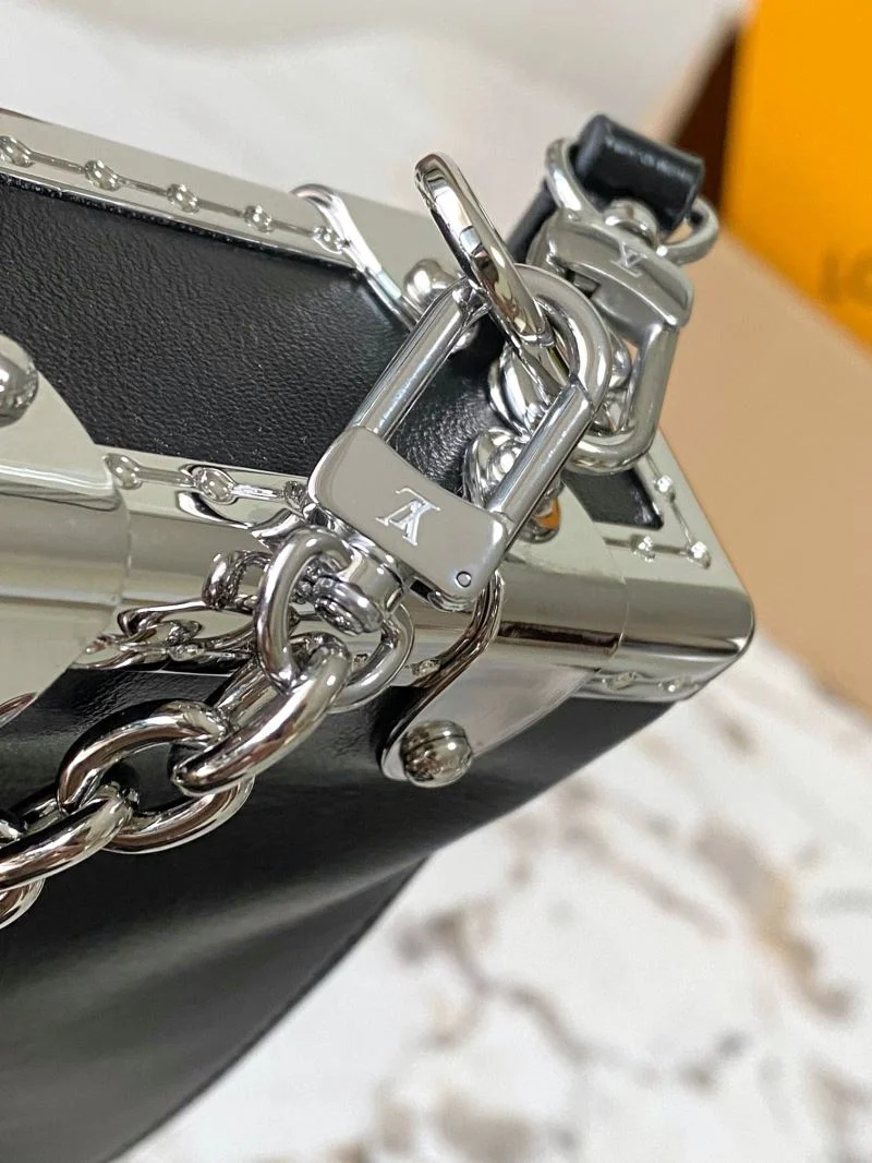 Louis Vuitton Box Bags ZipUp 40138