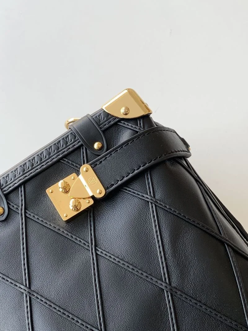Louis Vuitton Box Bags GoAnywhere 39285