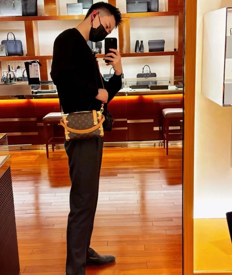Unisex Louis Vuitton Box Bags 38938