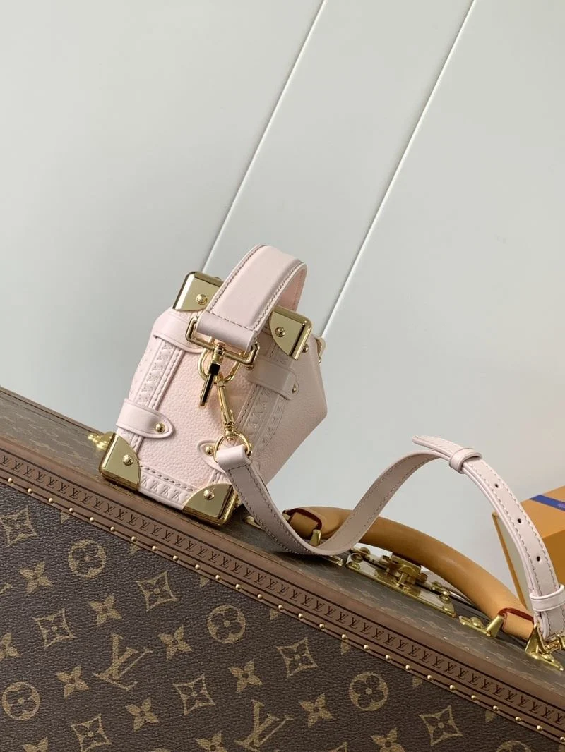 Minimalist Louis Vuitton Box Bags 38934