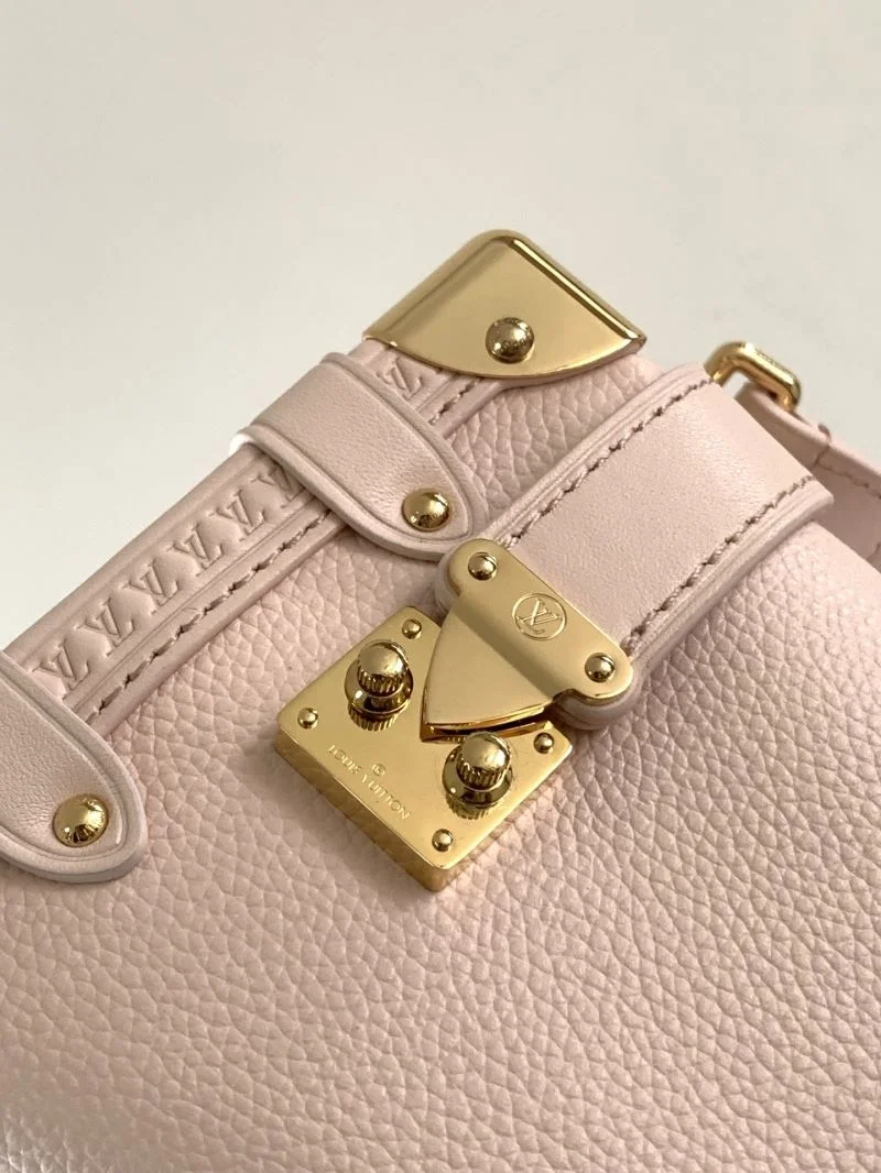 Minimalist Louis Vuitton Box Bags 38934