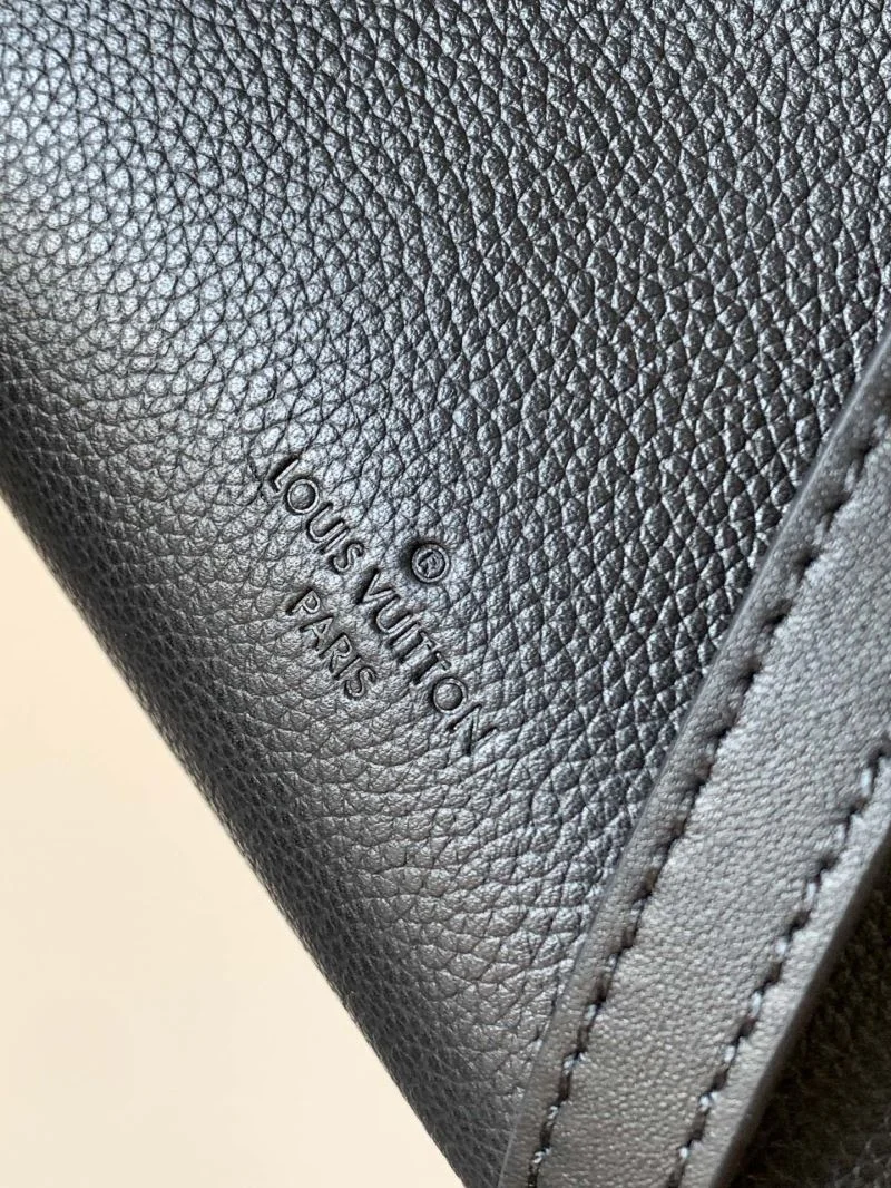 Louis Vuitton Box Bags RelaxedFit 38932