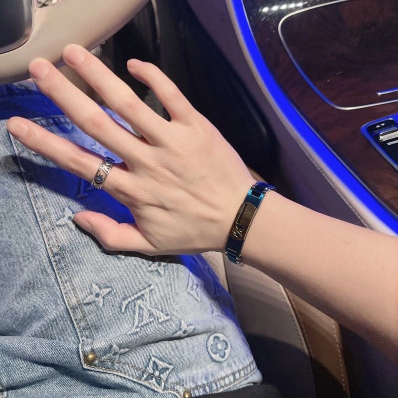 NewStyle Louis Vuitton Bracelets 251454