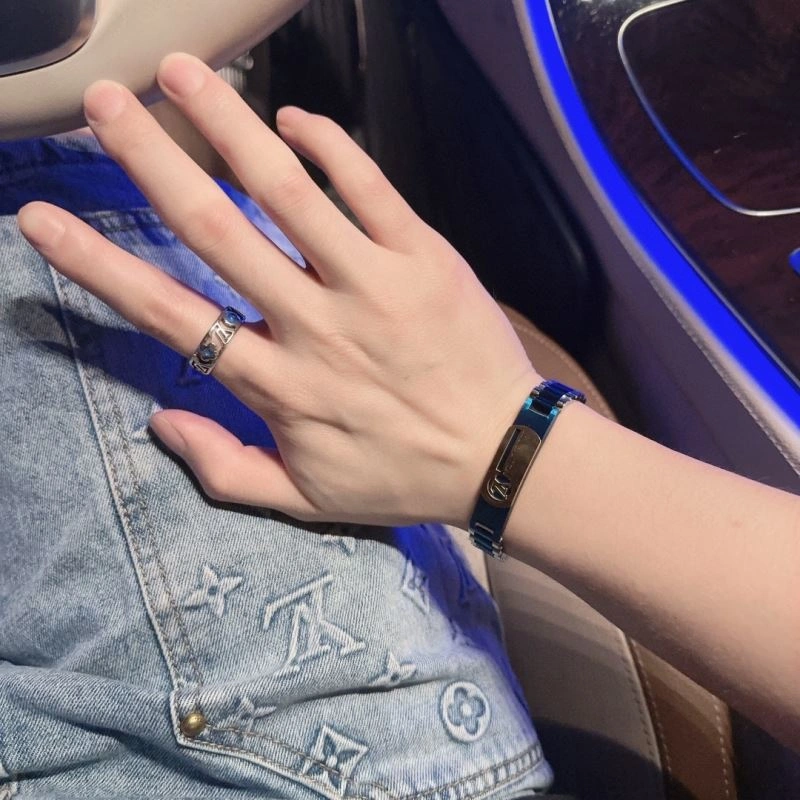 NewStyle Louis Vuitton Bracelets 251454