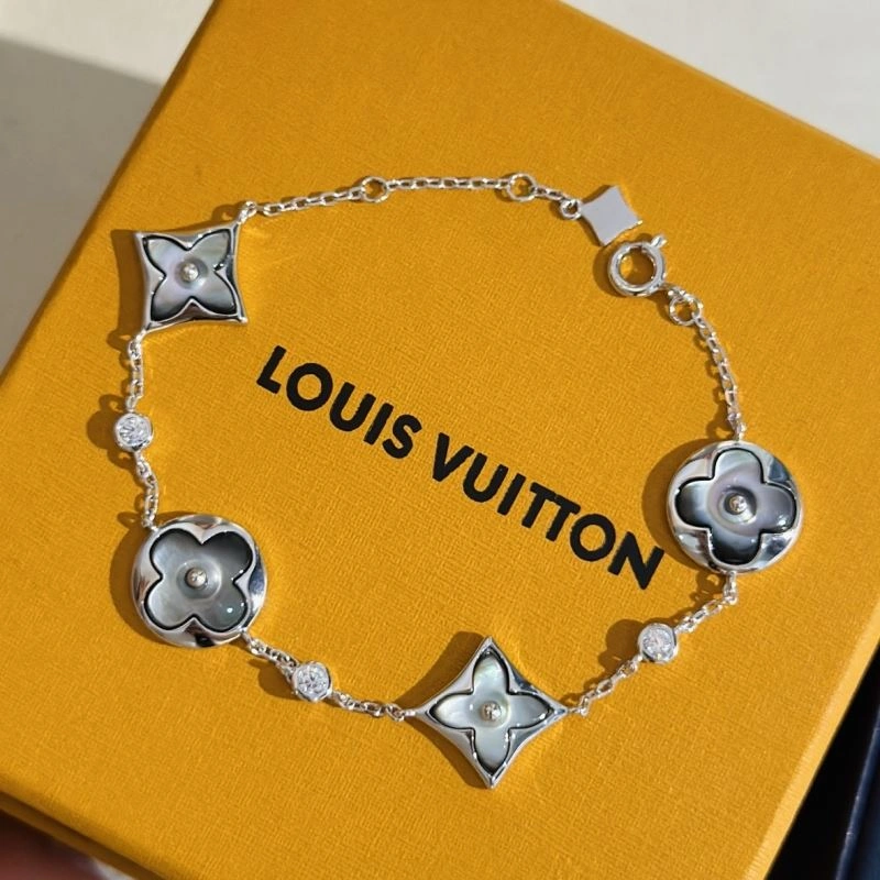 Unisex Louis Vuitton Bracelets 251450