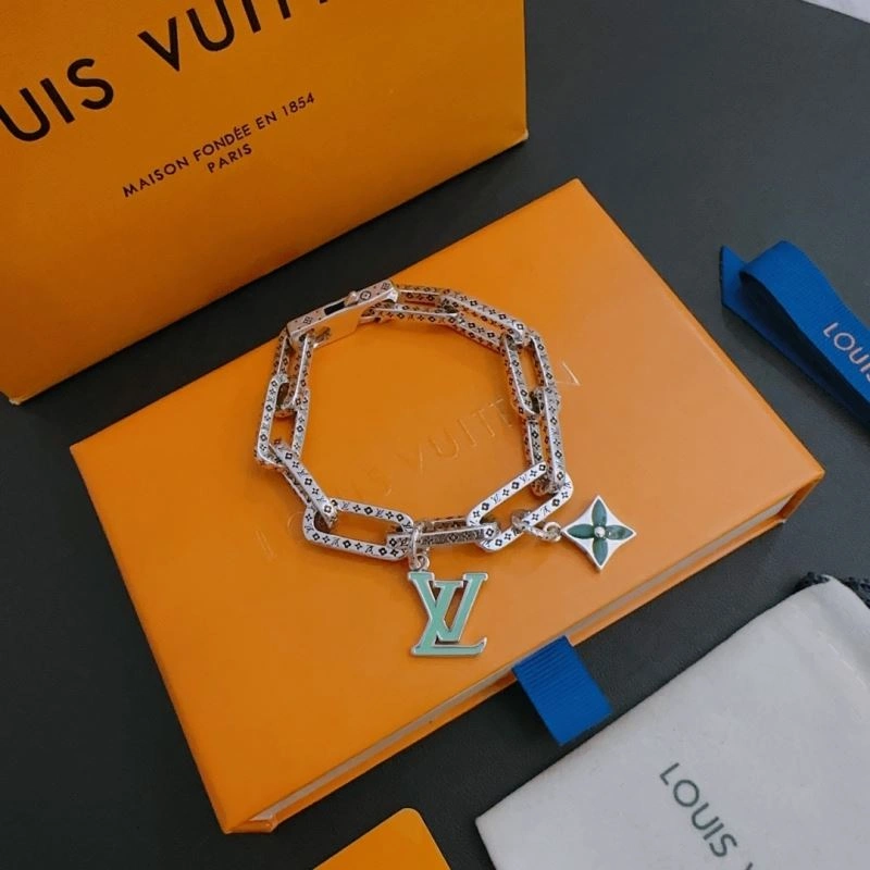 Louis Vuitton Bracelets Stylish 251462