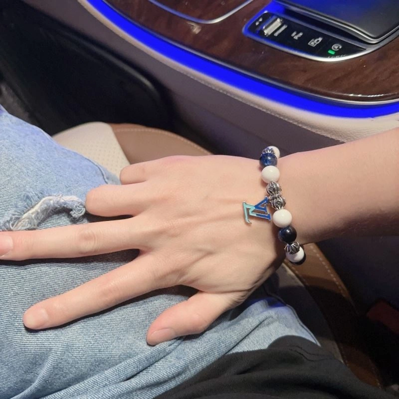 Louis Vuitton Bracelets Breathable 251438