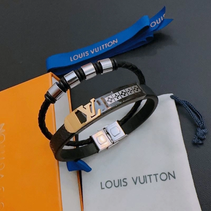 Louis Vuitton Bracelets Bold 251437