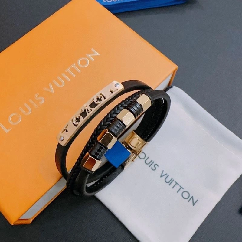 Lightweight Louis Vuitton Bracelets 251436