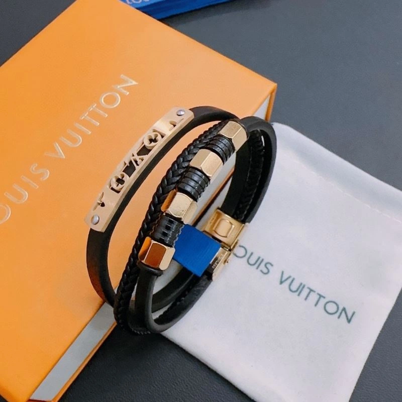 Lightweight Louis Vuitton Bracelets 251436