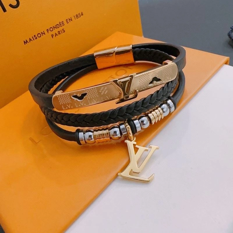 UrbanChic Louis Vuitton Bracelets 251433