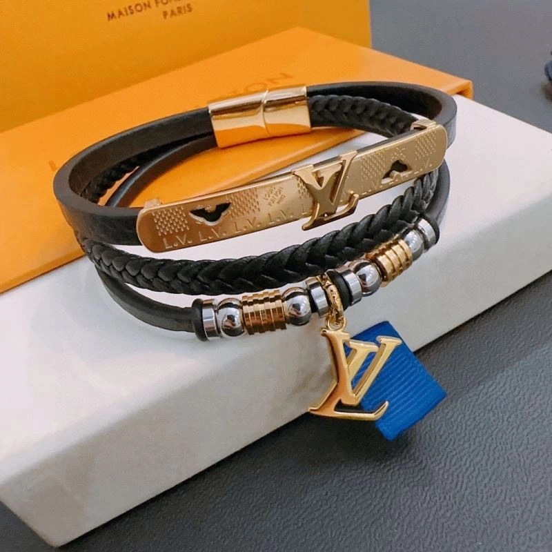 UrbanChic Louis Vuitton Bracelets 251433