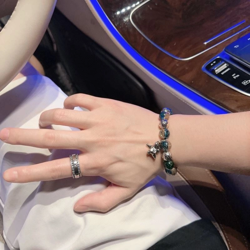 Louis Vuitton Bracelets Stylish 251432