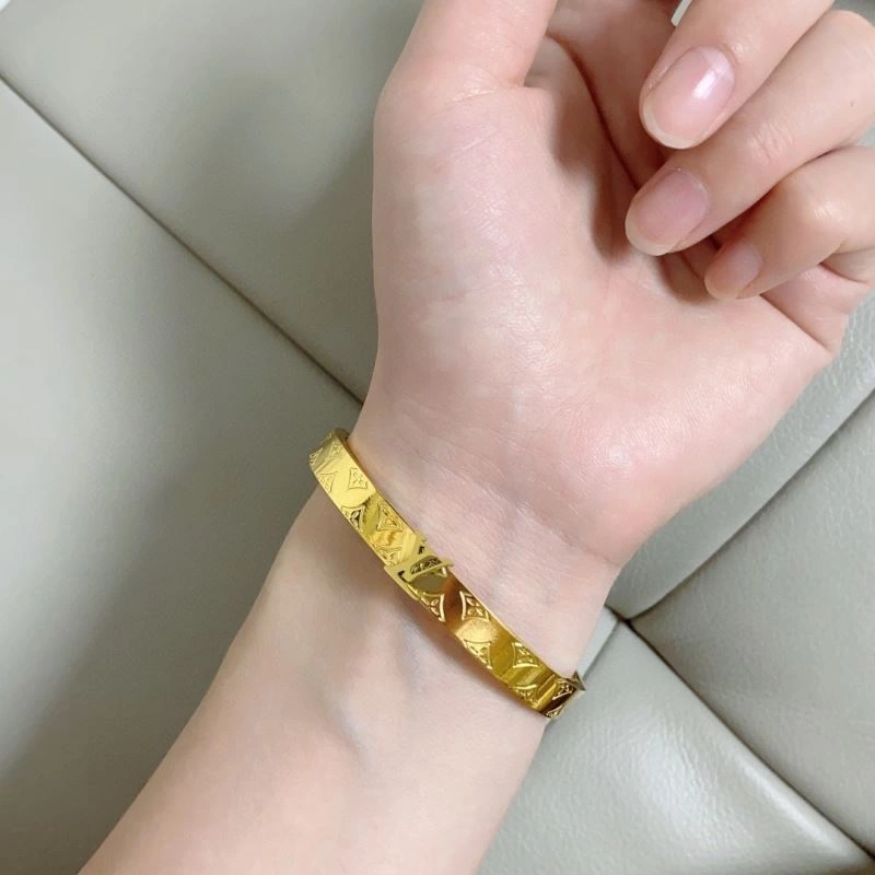 Modern Louis Vuitton Bracelets 251430
