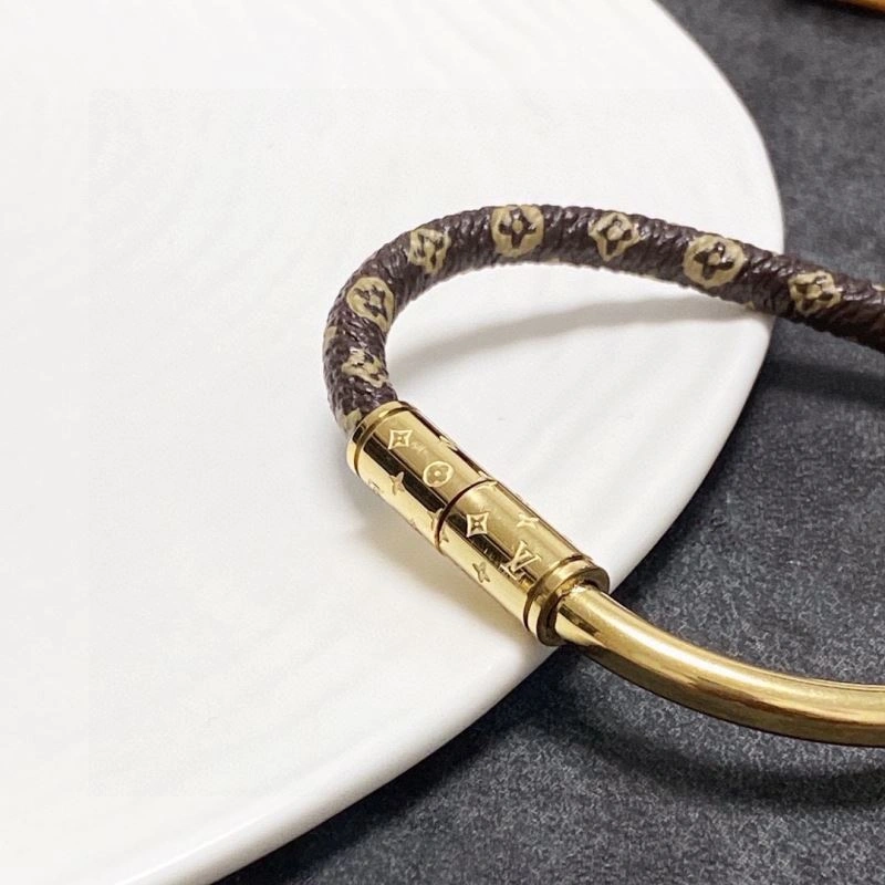 OnTrend Louis Vuitton Bracelets 251429