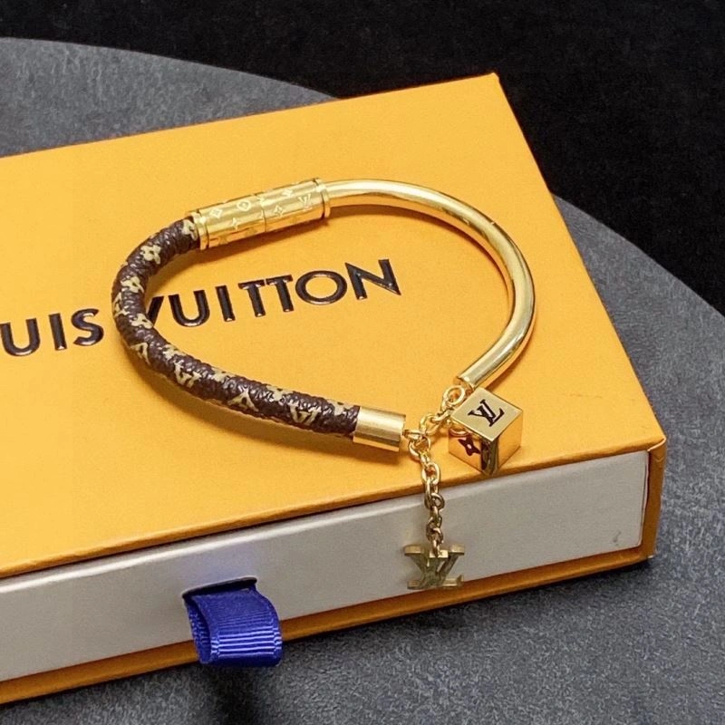 OnTrend Louis Vuitton Bracelets 251429