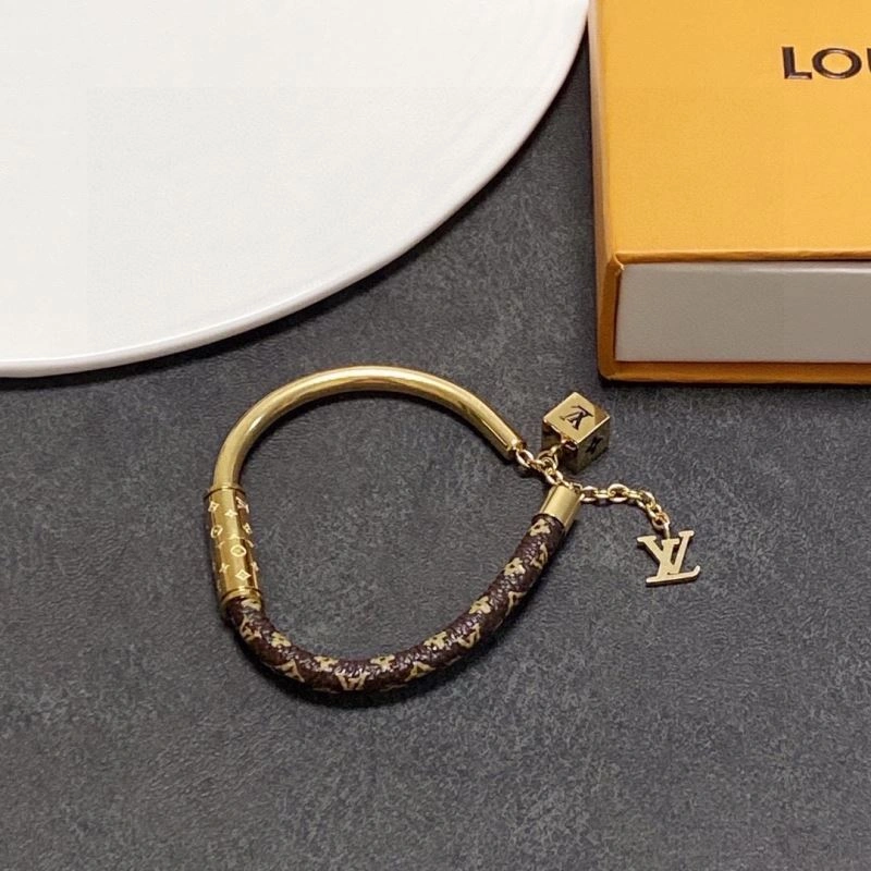 OnTrend Louis Vuitton Bracelets 251429