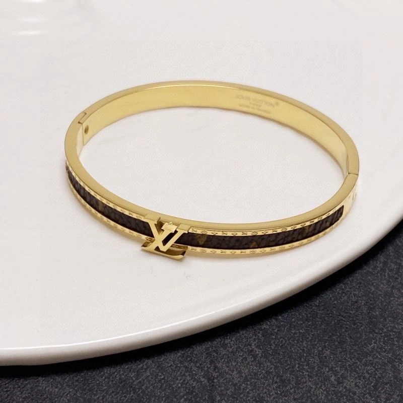 Louis Vuitton Bracelets EyeCatching 251428