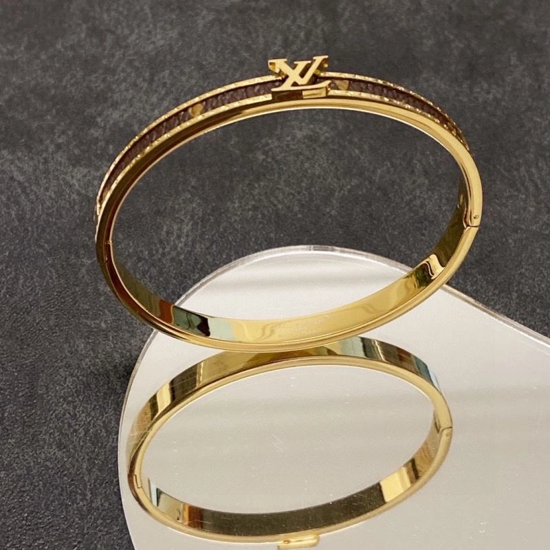 Louis Vuitton Bracelets EyeCatching 251428