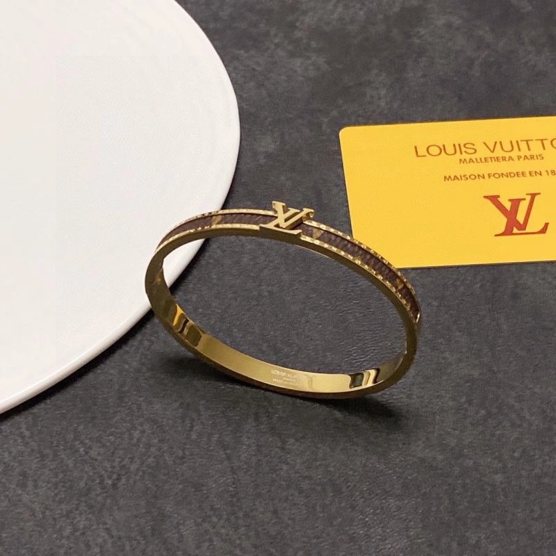 Louis Vuitton Bracelets EyeCatching 251428