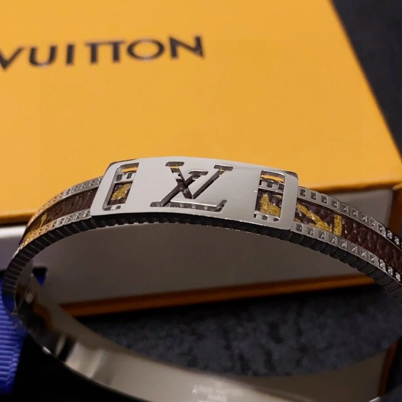 Louis Vuitton Bracelets Flexible 251417