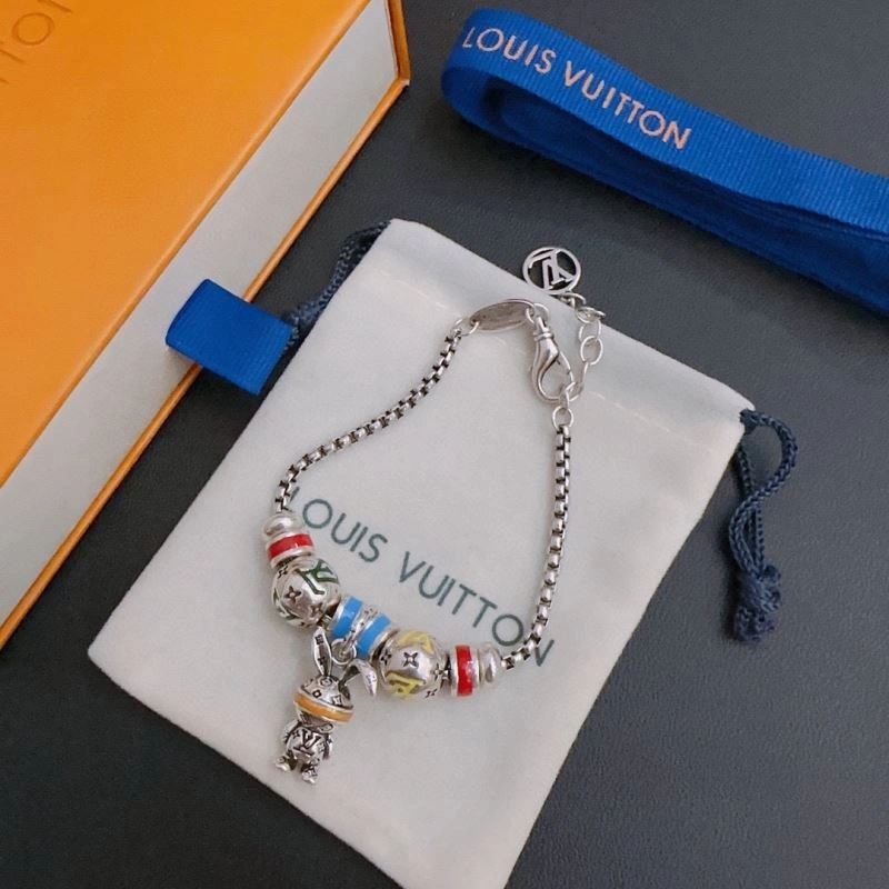 Casual Louis Vuitton Bracelets 251426
