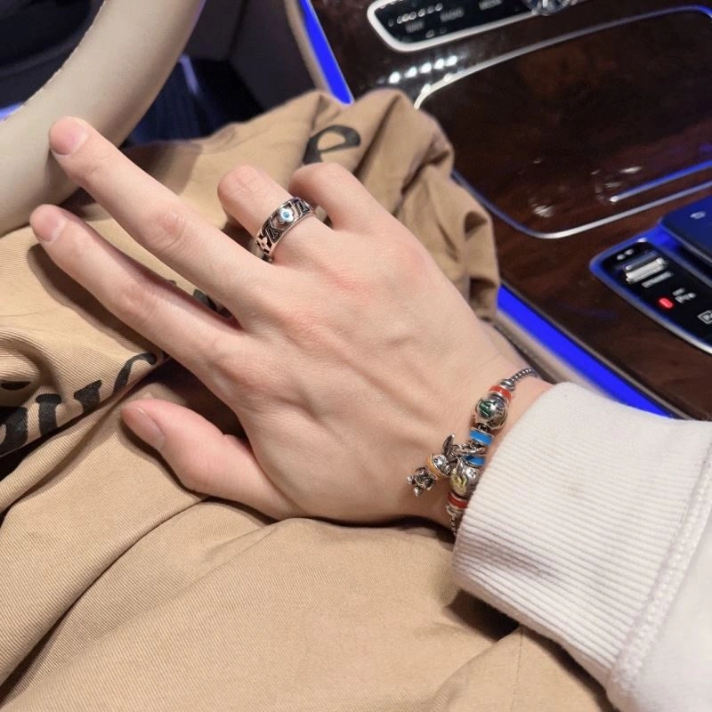 Casual Louis Vuitton Bracelets 251426