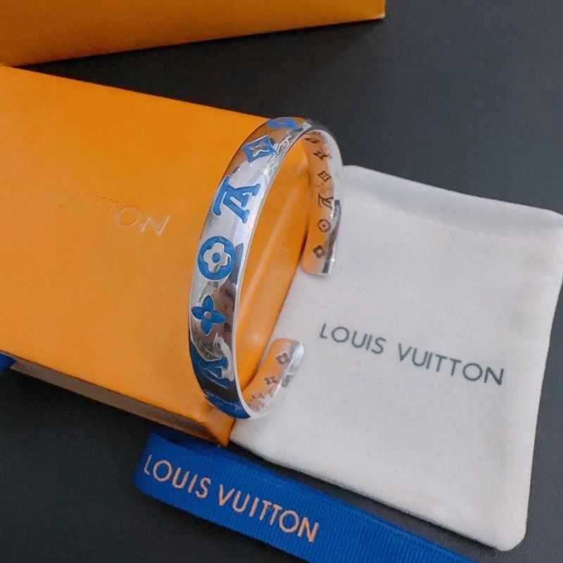 Louis Vuitton Bracelets Modern 251404