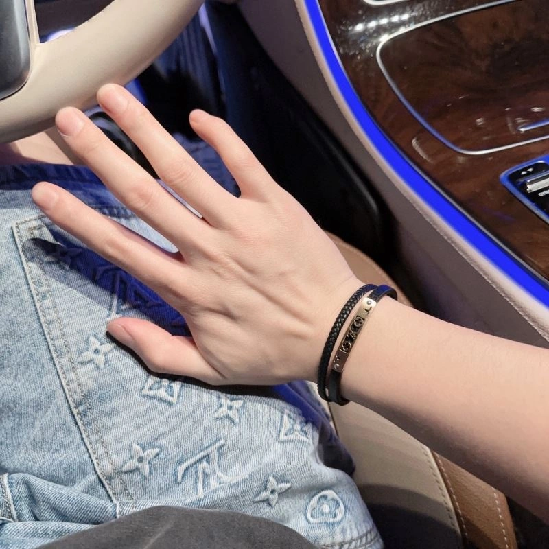Louis Vuitton Bracelets Compact 251407