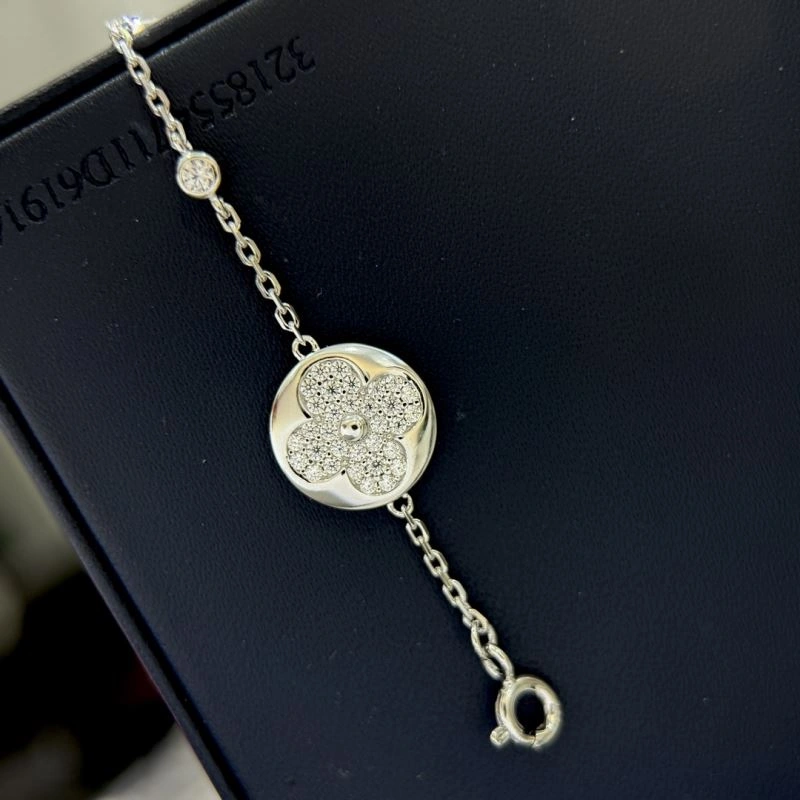 Stretchable Louis Vuitton Bracelets 251321