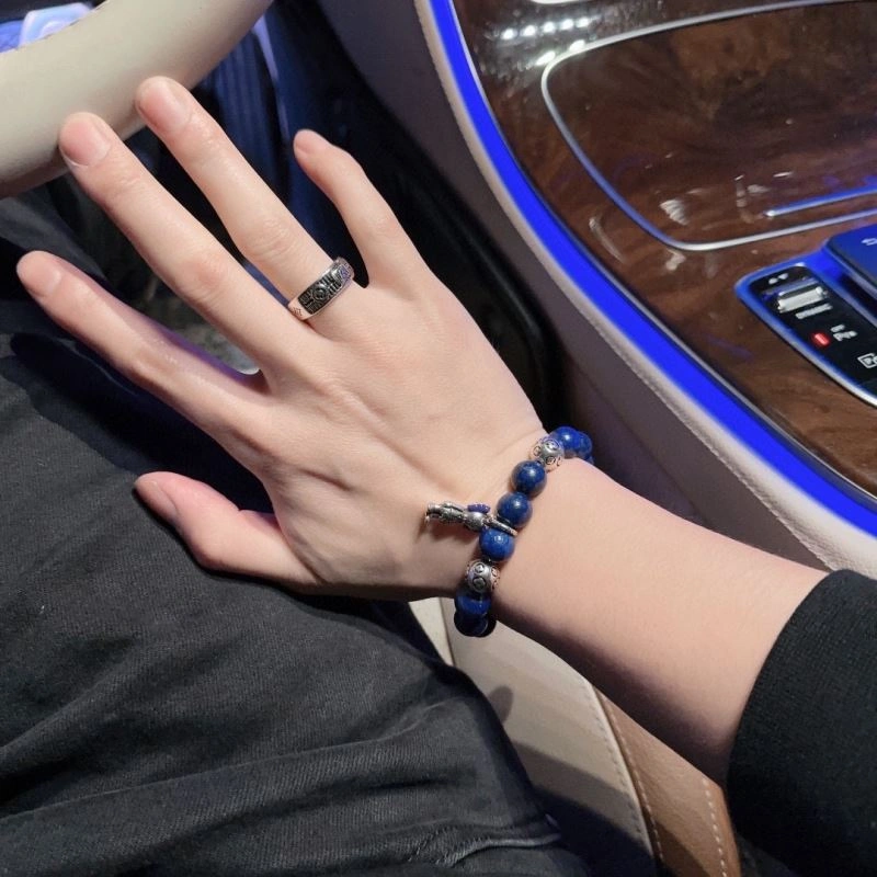 FashionForward Louis Vuitton Bracelets 251326