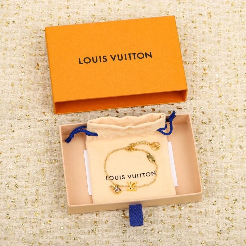 Seasonal Louis Vuitton Bracelets 251320