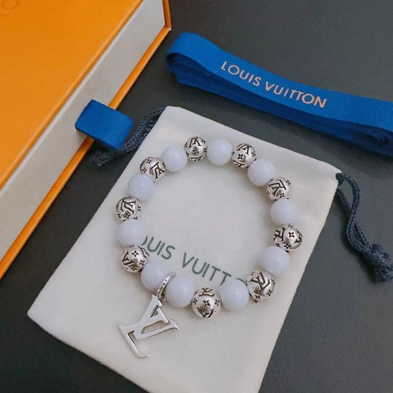 Louis Vuitton Bracelets ModernLook 251317