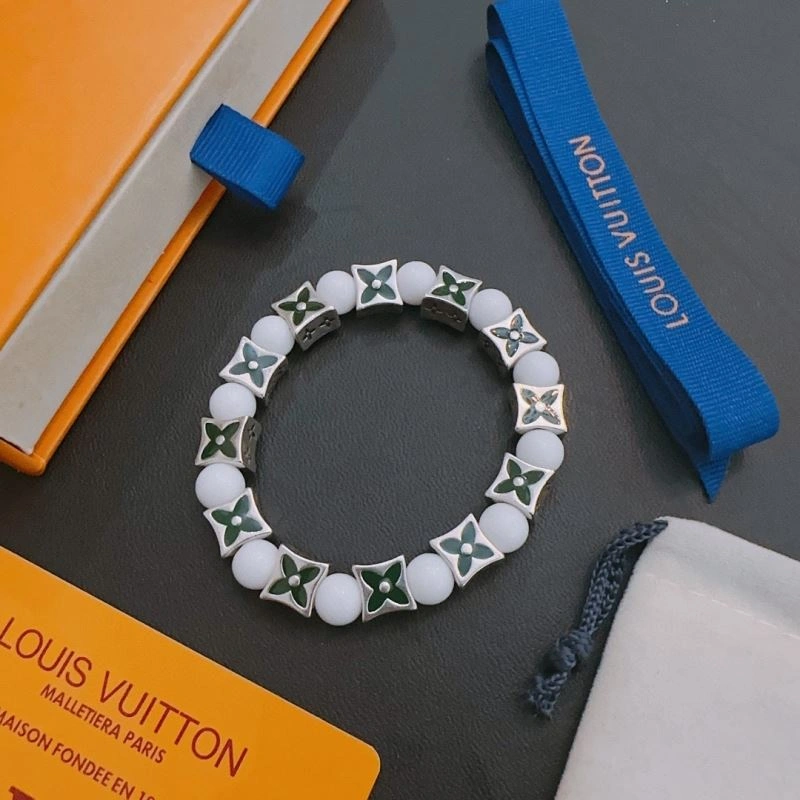Bright Louis Vuitton Bracelets 251341