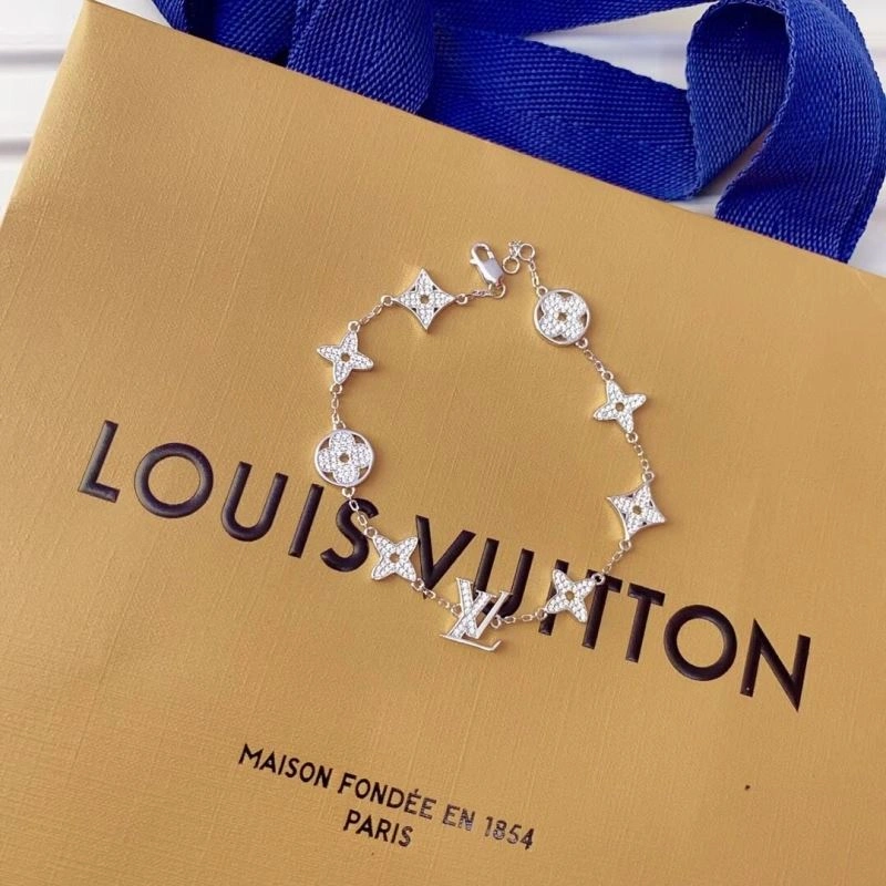 Louis Vuitton Bracelets TravelReady 251316